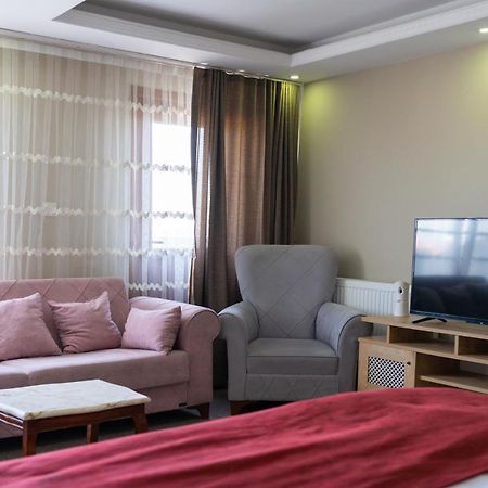 Cnr Otel Airport Стамбул Экстерьер фото