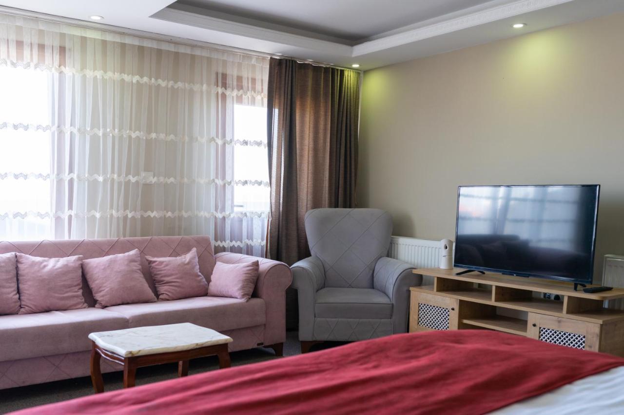 Cnr Otel Airport Стамбул Экстерьер фото